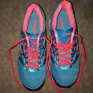 8.5 Asics Gel-Cumulus Running Shoe